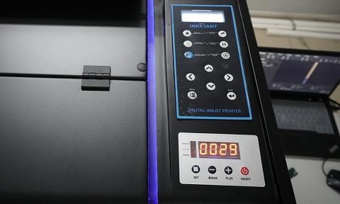 <strong>Functional buttons</strong> enable quick parameter adjustment and simplify daily operation.